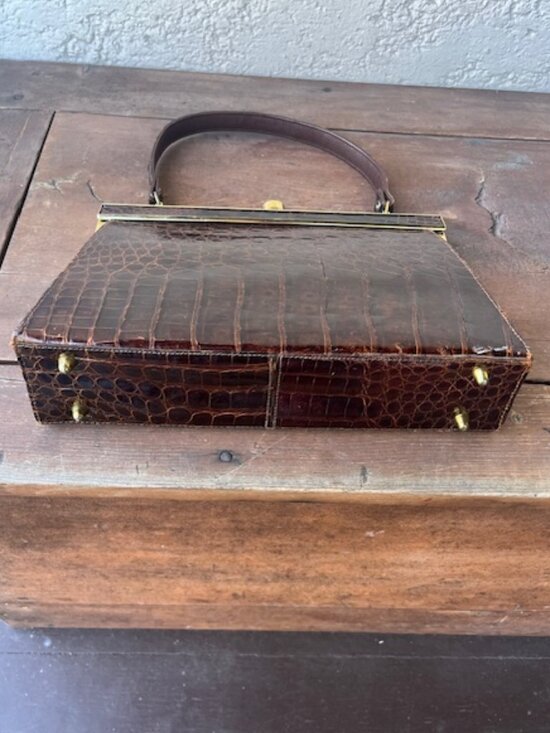 Vintage 1950s Alligator Handbag - Picture 3 of 8